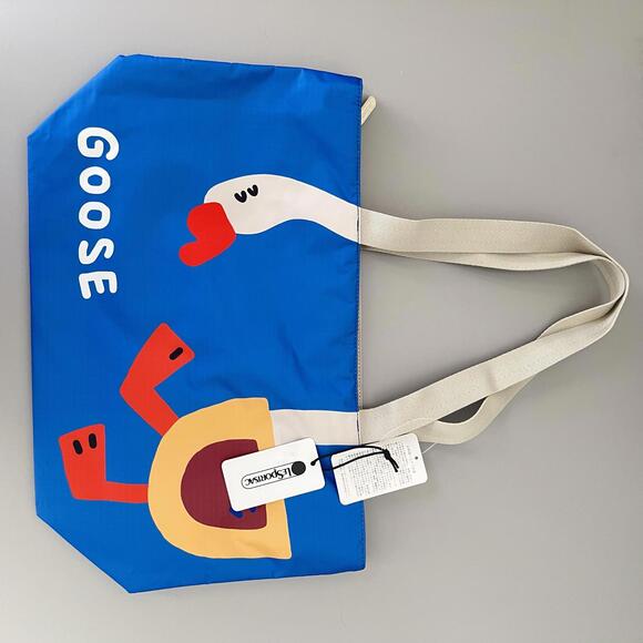 Lesportsac Animals Duck Large Tote Bag NWT - Picture 6 of 6